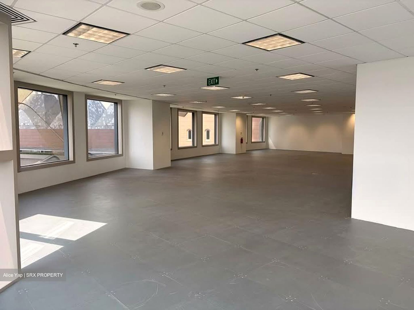 Centennial Tower (D1), Office #554730181